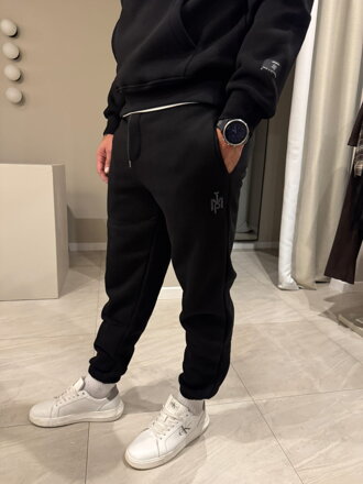 Čierne tepláky IMP